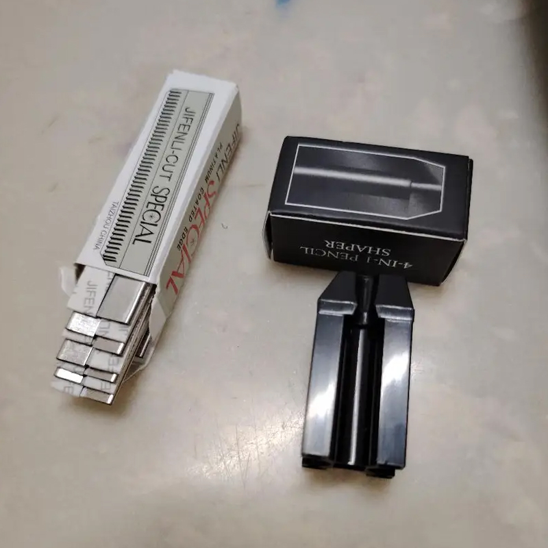 1 pièce Affûteur de crayons à  - Eyebrow Razor Trimmer avis et prix
